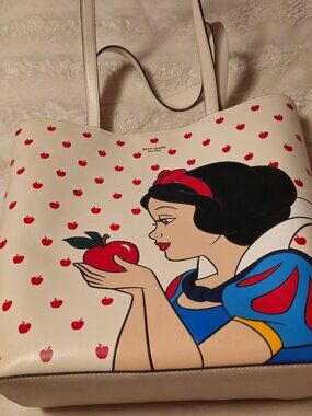 Snow white kate spade purse